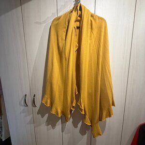 Like new Black Goat Cashmere Ruffled Shawl Poncho Wrap